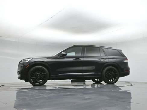 Used 2022 Lincoln Aviator Reserve w/ Equipment Group 201A AWD/4WD image 52