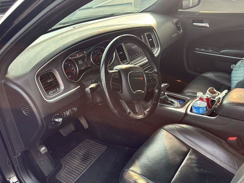 Used 2019 Dodge Charger SXT w/ Leather Interior Group RWD image 19