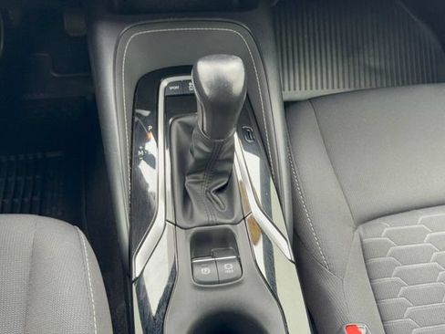 Used 2022 Toyota Corolla SE FWD image 24