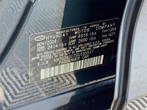 Used 2025 Genesis G70 2.5T AWD/4WD image 33