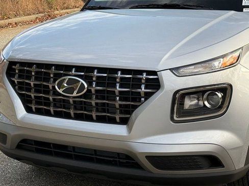 New 2026 Hyundai Venue SEL image 10