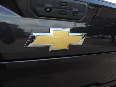 Used 2024 Chevrolet Silverado 2500 Custom w/ Custom Value Package AWD/4WD image 20