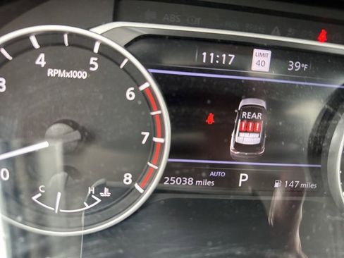 Used 2023 Nissan Rogue SL w/ SL Premium Package image 17