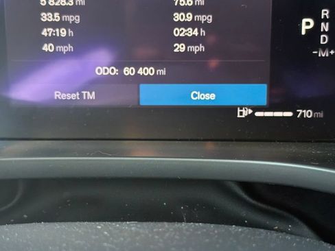 Used 2022 Volvo XC60 B5 Momentum FWD image 1