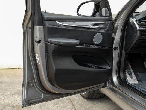 Used 2015 BMW X5 M image 52