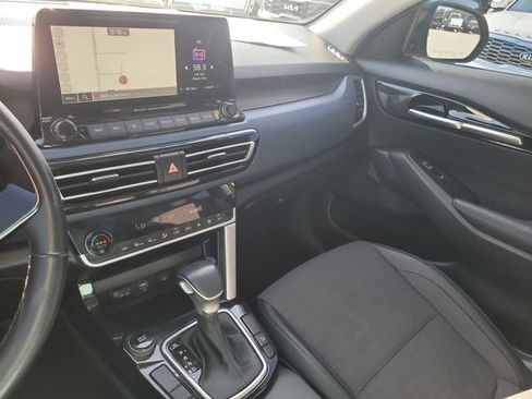 Used 2023 Kia Seltos S w/ Navigation Package FWD image 20