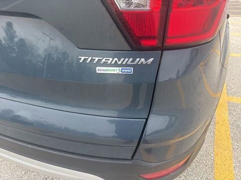 Used 2019 Ford Escape Titanium image 5