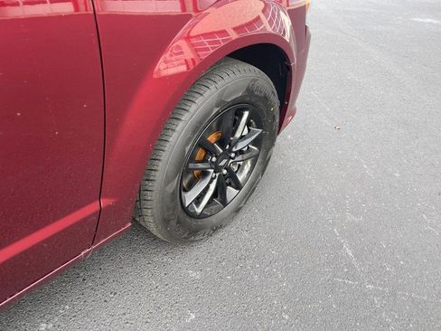 Used 2020 Dodge Grand Caravan GT image 5