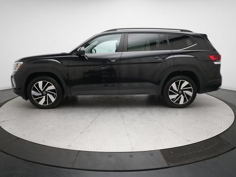 Used 2024 Volkswagen Atlas SE AWD/4WD image 25