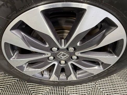 Used 2023 Honda Odyssey EX-L image 13