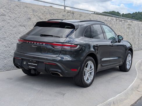 Certified 2025 Porsche Macan image 7