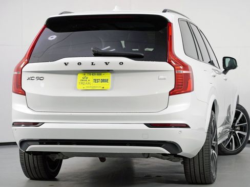 Used 2023 Volvo XC90 T8 Plus image 5