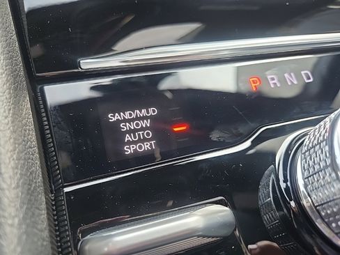 New 2025 Jeep Grand Cherokee L Limited w/ Luxury Tech Group II image 68