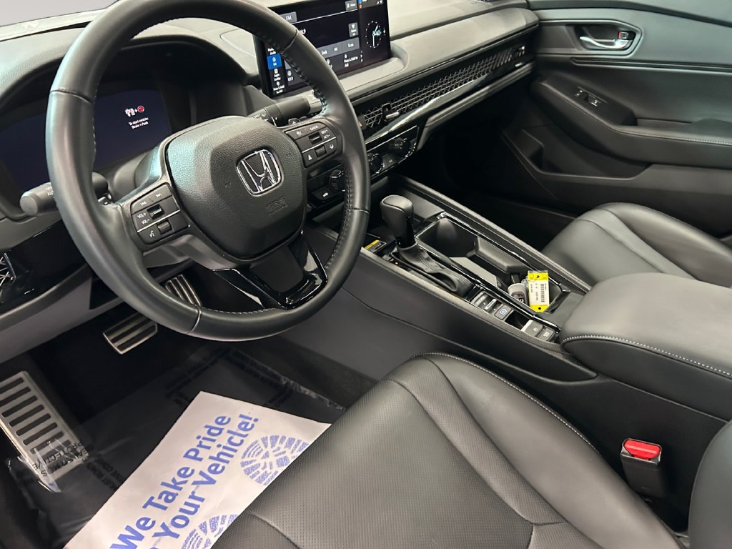 Used 2025 Honda Accord Sport image 10