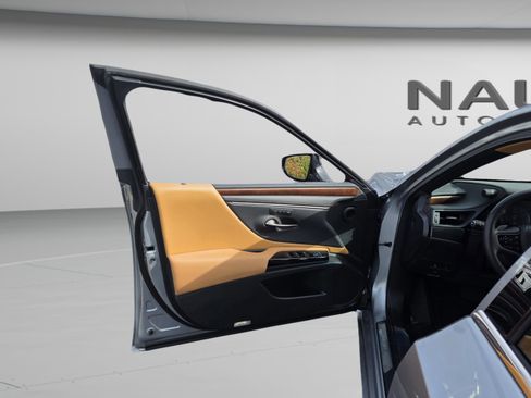 Used 2024 Lexus ES 350 w/ Premium Package image 25