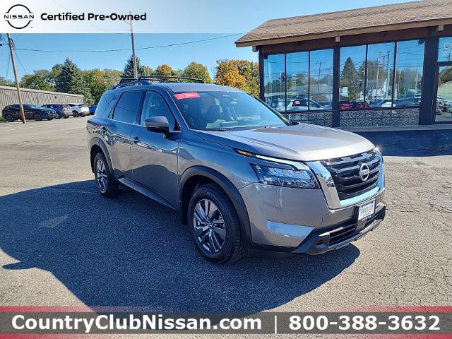Certified 2025 Nissan Pathfinder SV AWD/4WD image 1