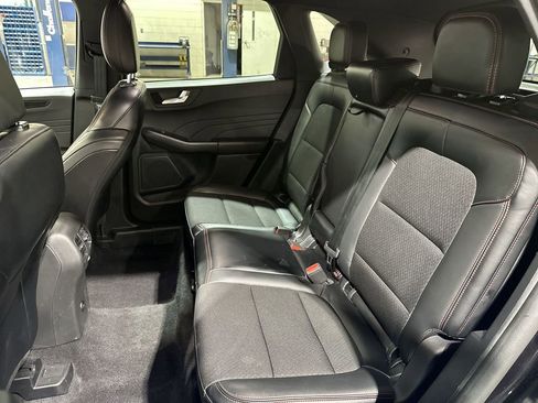 Used 2025 Ford Escape ST-Line image 23