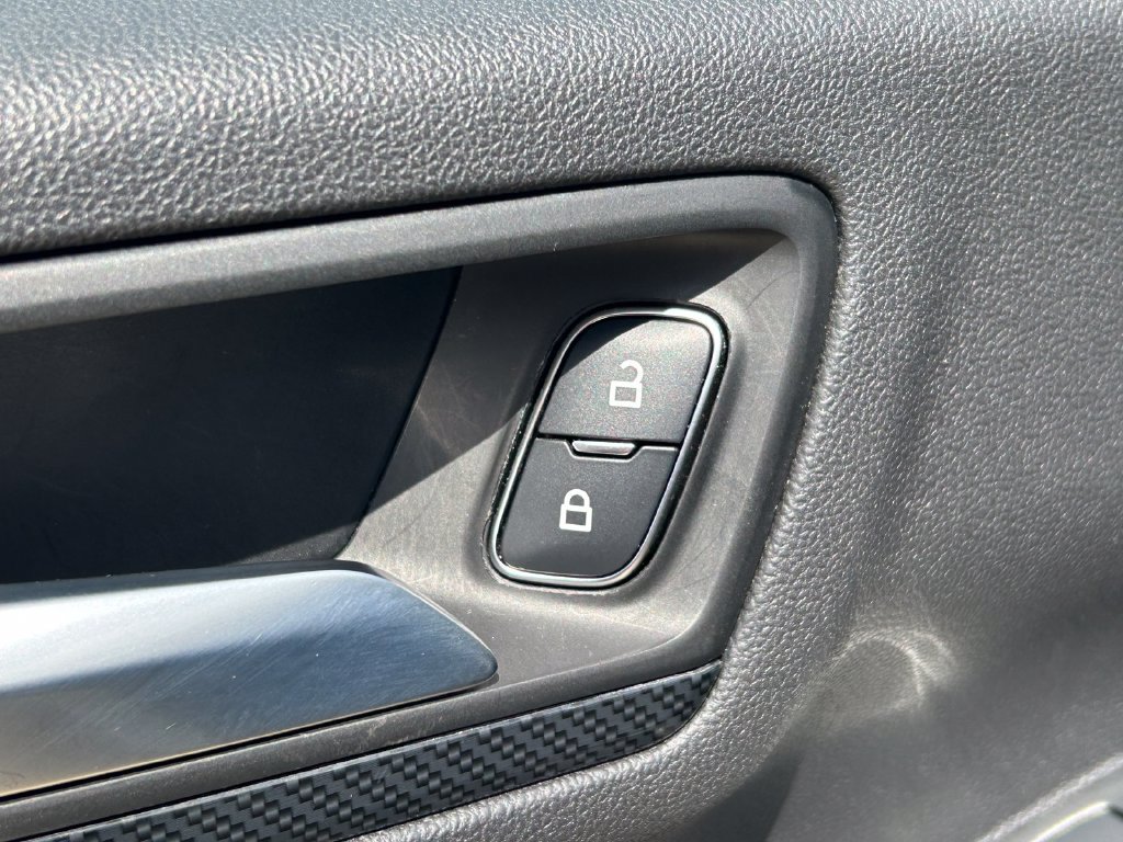 Used 2025 Ford Escape ST-Line FWD image 21