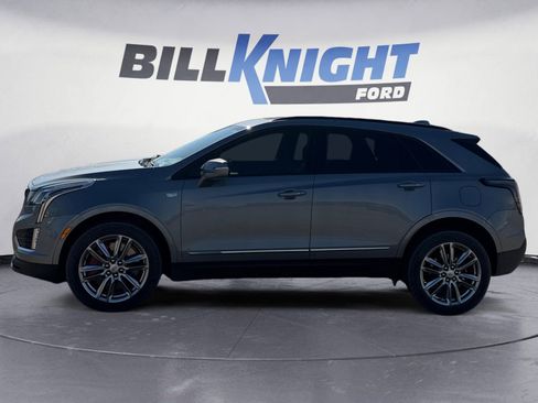 Used 2023 Cadillac XT5 Sportv image 2