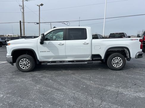 Used 2025 Chevrolet Silverado 2500 LT w/ Convenience Package AWD/4WD image 8