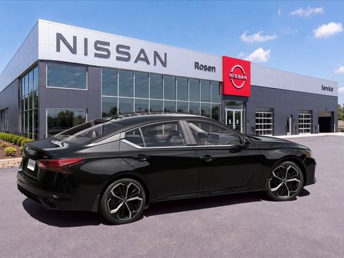New 2026 Nissan Altima 2.5 SR FWD image 9