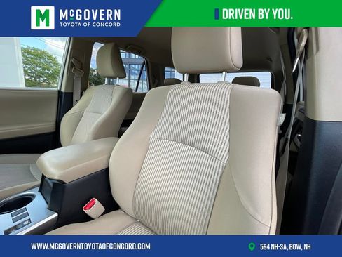 Used 2014 Toyota 4Runner SR5 AWD/4WD image 10