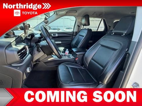 Used 2021 Ford Explorer XLT w/ Equipment Group 202A RWD image 6