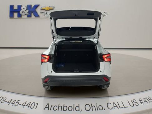 New 2026 Chevrolet Trax LT w/ Driver Confidence Package FWD image 22