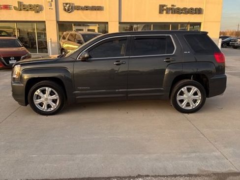 Used 2017 GMC Terrain SLE image 8