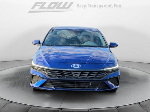 Certified 2025 Hyundai Elantra Blue image 2