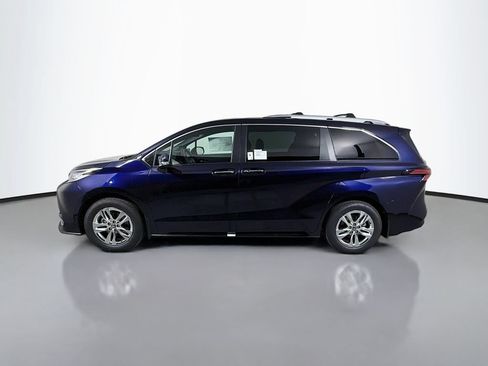 New 2026 Toyota Sienna Limited AWD/4WD image 8