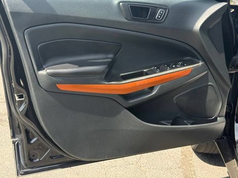 Used 2018 Ford EcoSport SES w/ SES Cold Weather Package AWD/4WD image 16