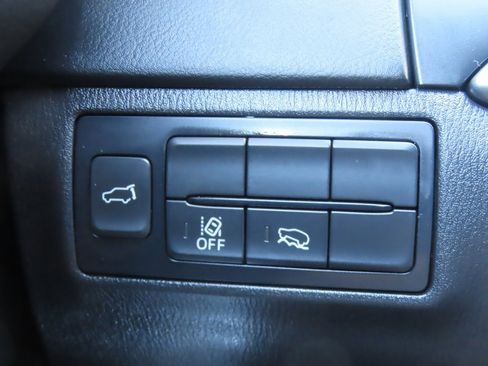 Used 2023 MAZDA CX-9 Touring image 13