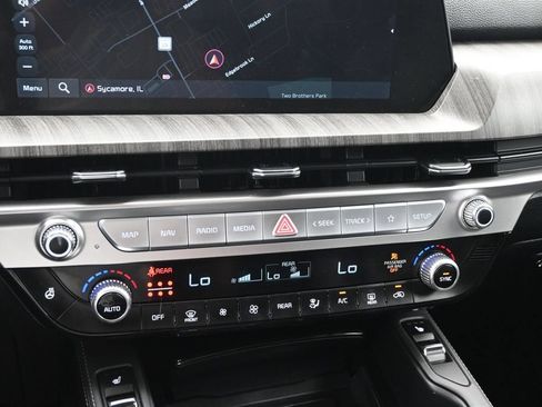 Used 2023 Kia Telluride EX AWD/4WD image 17
