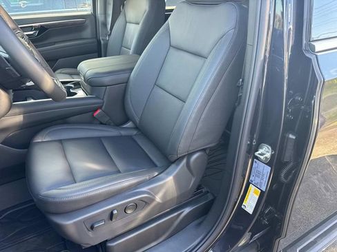New 2026 Chevrolet Suburban LT w/ Comfort Package AWD/4WD image 29