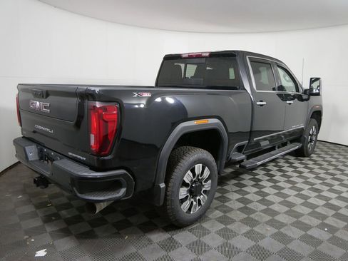 Used 2023 GMC Sierra 2500 Denali image 3