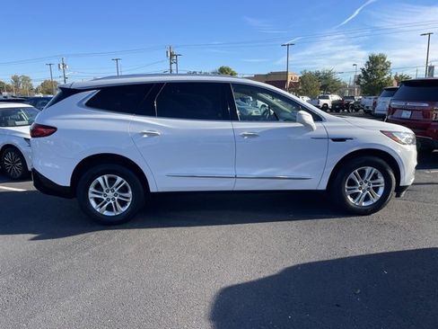 Used 2019 Buick Enclave Essence image 7