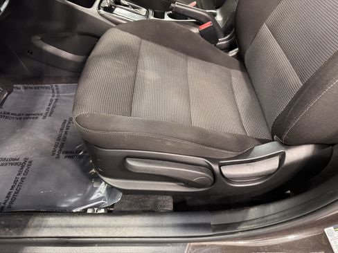 Used 2018 Kia Forte LX image 18