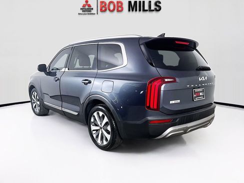 Used 2022 Kia Telluride EX w/ EX Premium Package FWD image 5