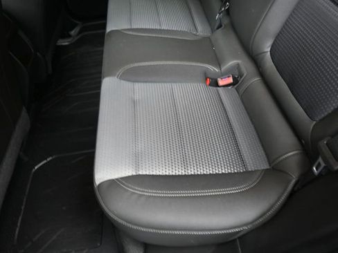 Used 2024 Chevrolet Trax LT w/ LT Convenience Package FWD image 21