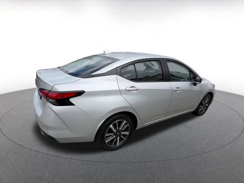 Used 2025 Nissan Versa SV FWD image 15