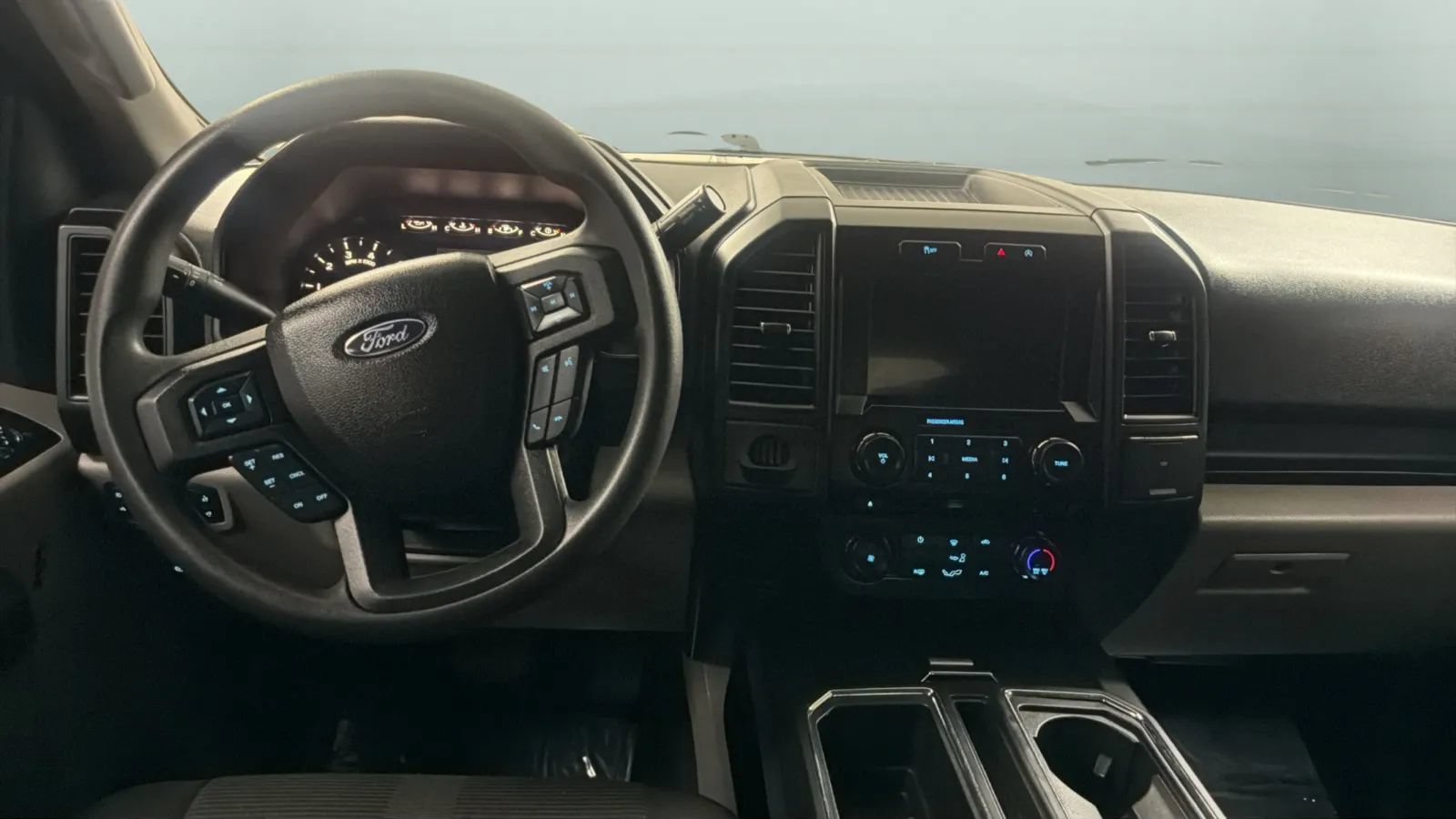 Used 2017 Ford F150 XL w/ Equipment Group 101A Mid RWD image 10