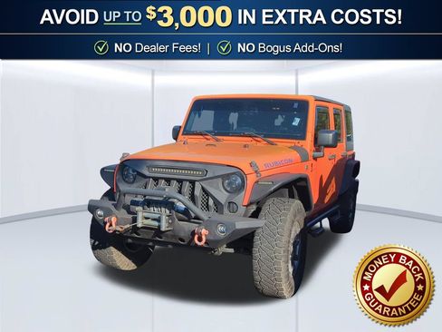 Used 2015 Jeep Wrangler Unlimited Rubicon w/ Connectivity Group AWD/4WD image 1