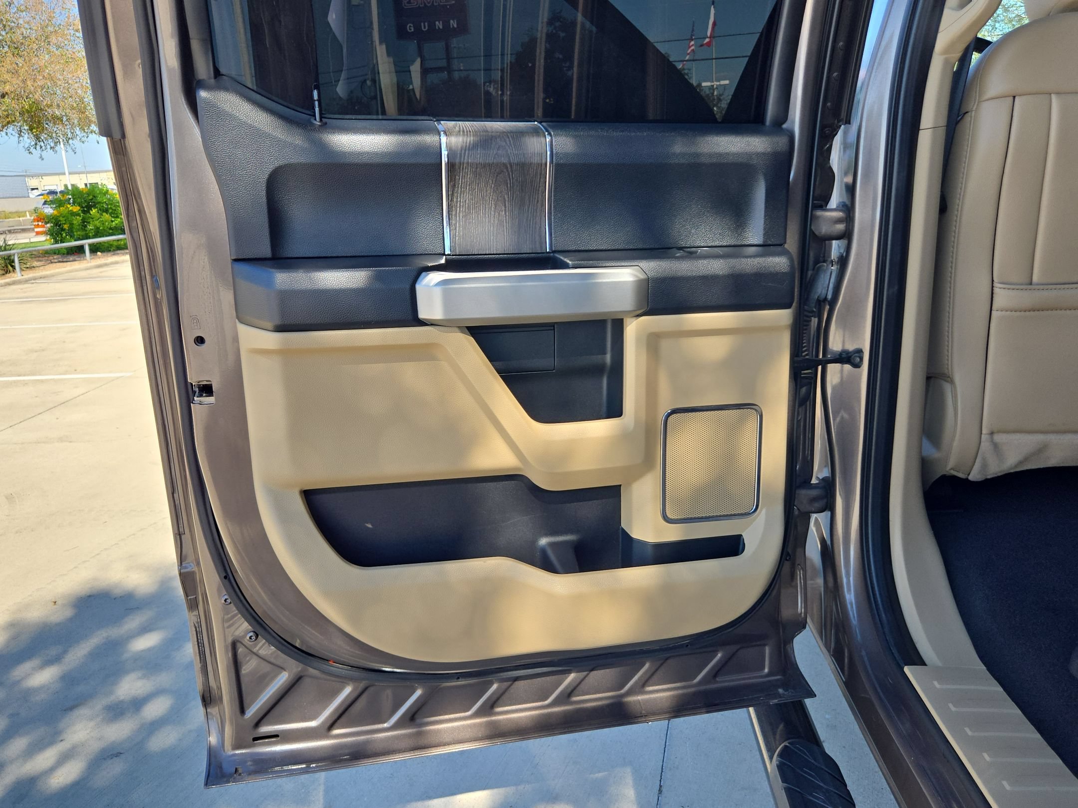 Used 2021 Ford F250 Lariat AWD/4WD image 14