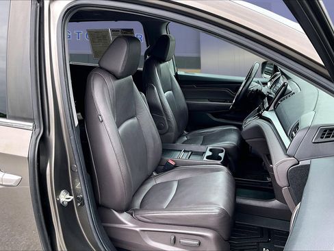 Used 2019 Honda Odyssey Touring image 30
