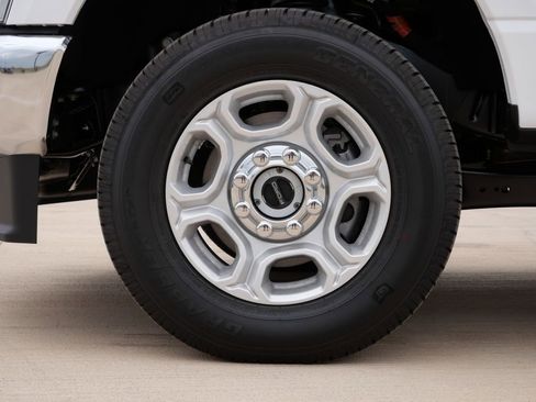 New 2026 Ford F250 XLT AWD/4WD image 12