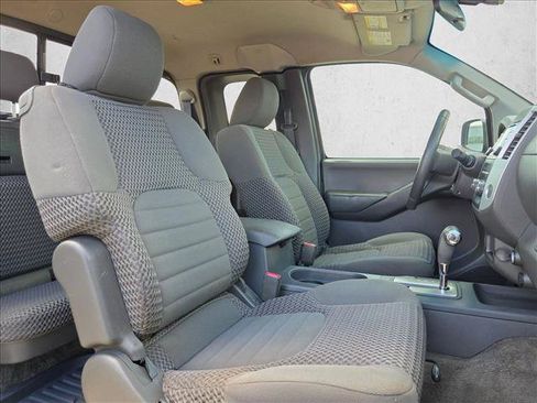 Used 2013 Nissan Frontier SV RWD image 19