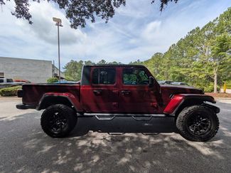 Used 2021 Jeep Gladiator Sport AWD/4WD video 4