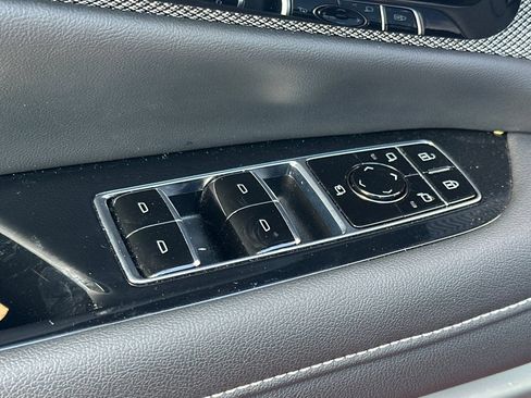 Certified 2025 Cadillac Optiq Sport 2 AWD/4WD image 12