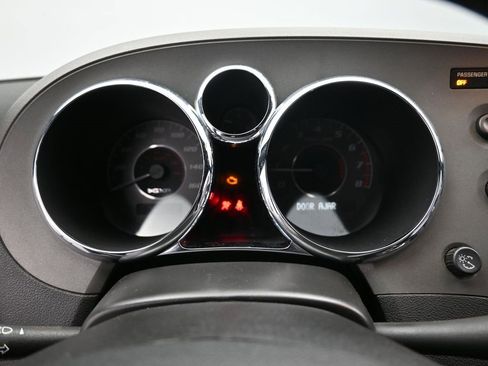Used 2009 Pontiac Solstice GXP w/ Premium Package image 13
